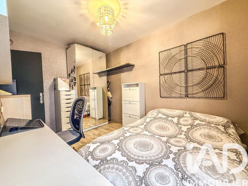 Appartement - 85 m² - 5 pièces