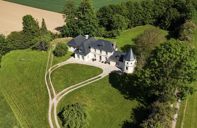 Maison - 300 m² - 10 pièces