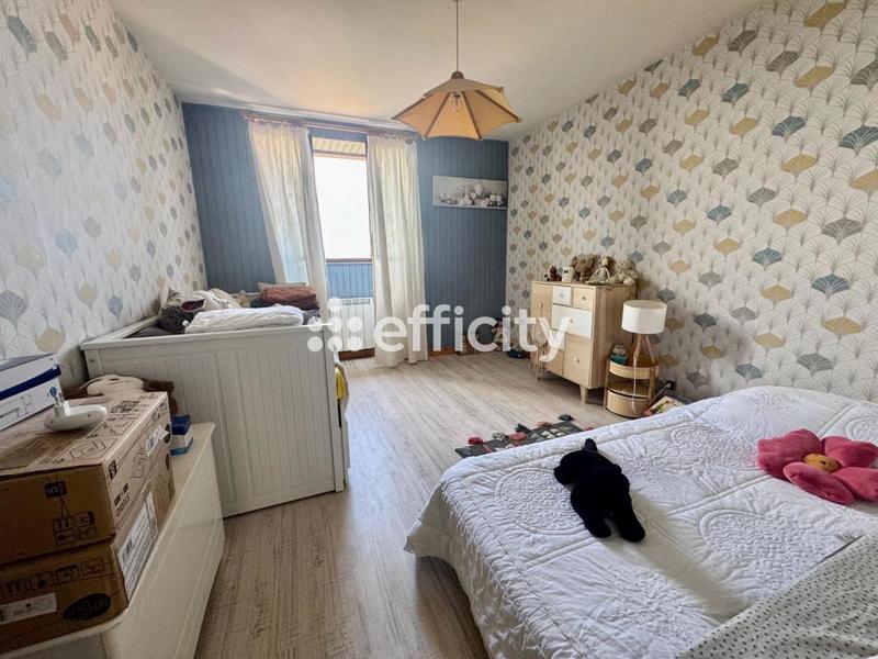 Maison - 176 m² - 7 pièces