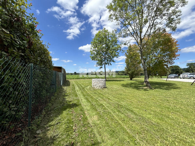 Maison - 205 m² - 7 pièces