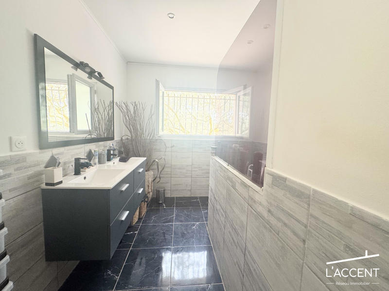 Maison - 143 m² - 4 pièces