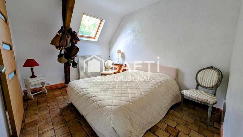 Maison - 302 m² - 8 pièces