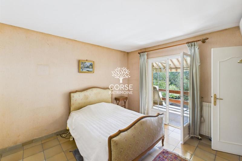 Maison - 146 m² - 6 pièces