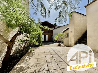 Maison - 168 m² - 6 pièces