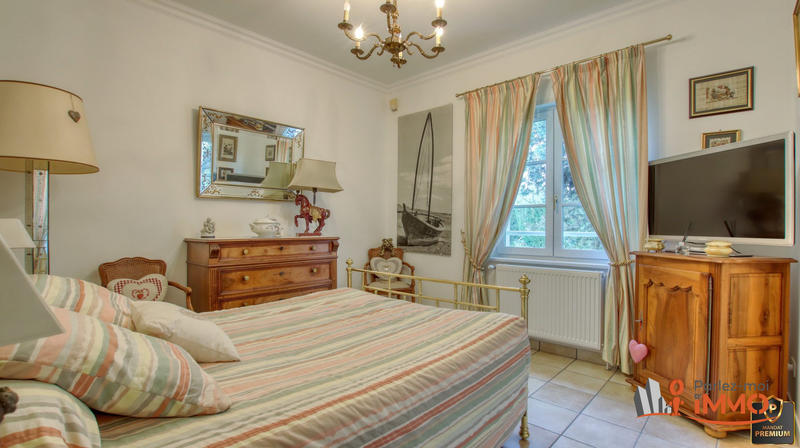 Maison - 189 m² - 6 pièces