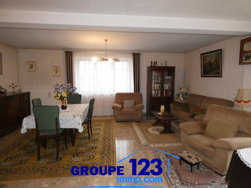 Maison - 180 m² - 5 pièces