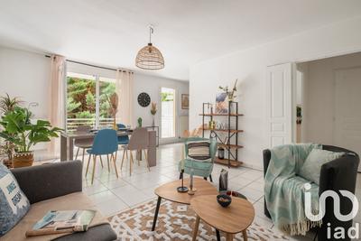 Appartement - 80 m² - 4 pièces