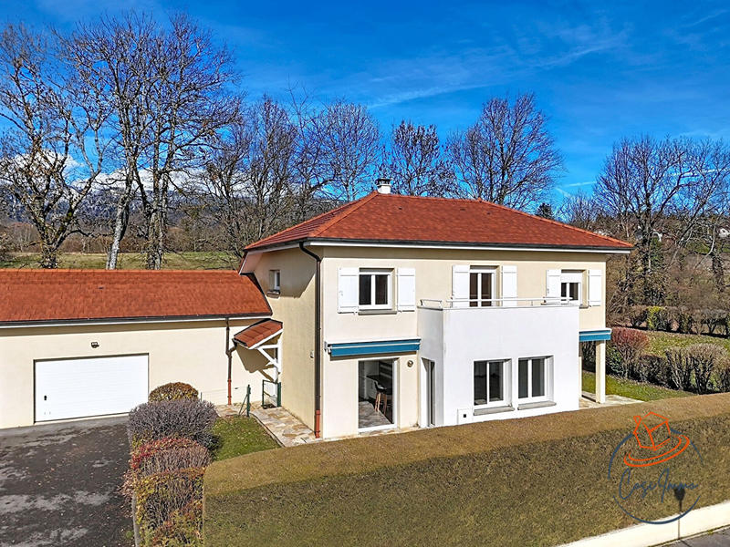 Maison - 168 m² - 6 pièces