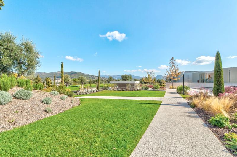 Appartement - 100 m² - 3 pièces