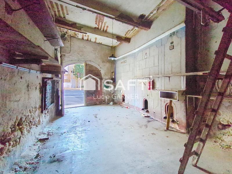 Maison - 244 m² - 7 pièces