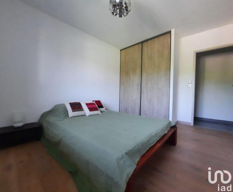 Maison - 180 m² - 5 pièces