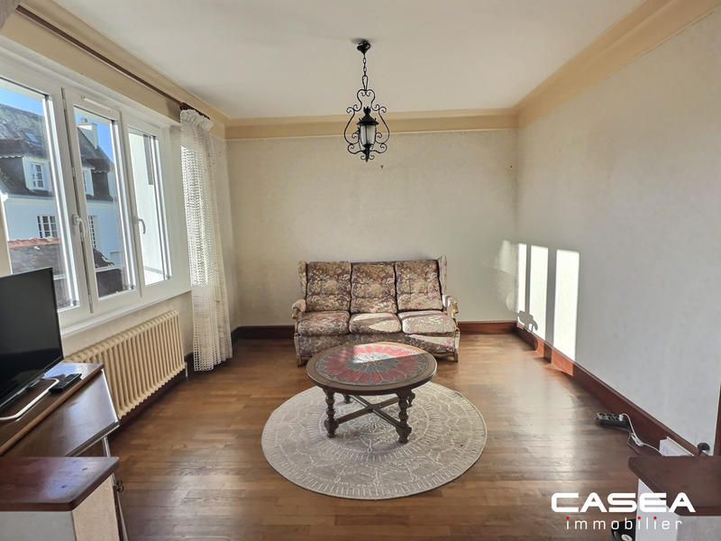 Maison traditionnelle - 110 m² - 6 pièces