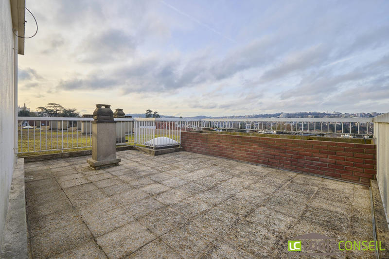 Appartement - 163 m² - 5 pièces