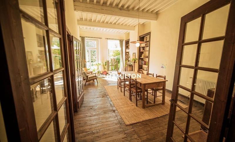 Propriété - 378 m² - 10 pièces