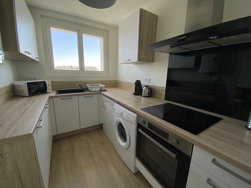 Appartement - 64 m² - 5 pièces