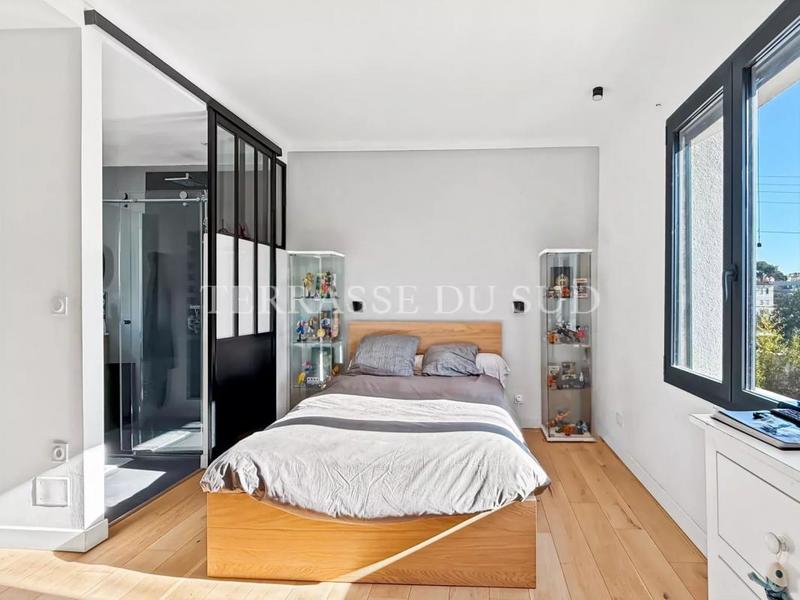 Maison - 171 m² - 6 pièces