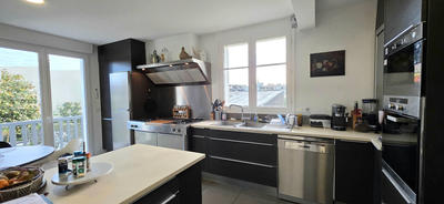 Maison - 180 m² - 7 pièces