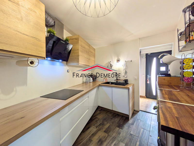 Maison traditionnelle - 108 m² - 5 pièces