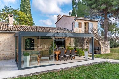 Villa - 188 m² - 7 pièces