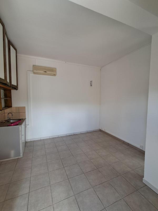 Local commercial - 84 m²