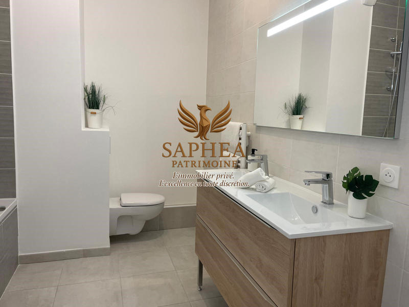 Appartement - 75 m² - 3 pièces