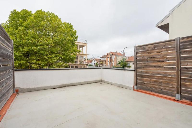 Maison - 137 m² - 8 pièces