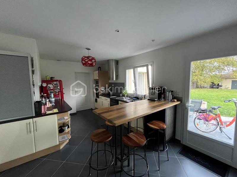 Maison - 182 m² - 6 pièces