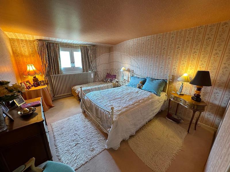 Maison - 170 m² - 6 pièces