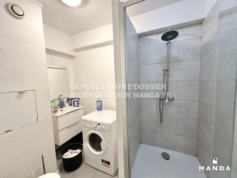 Chambre - 10 m² - 6 pièces