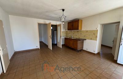 Maison - 169 m² - 9 pièces