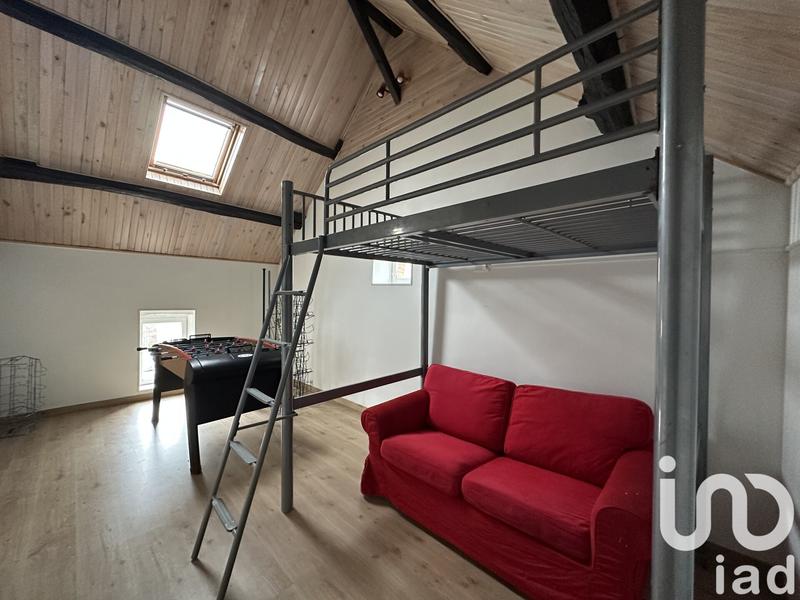 Maison - 202 m² - 6 pièces