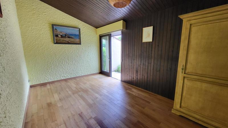 Maison - 290 m² - 10 pièces