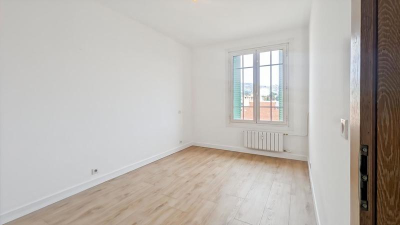 Appartement - 112 m² - 4 pièces
