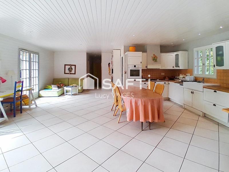 Maison - 111 m² - 5 pièces