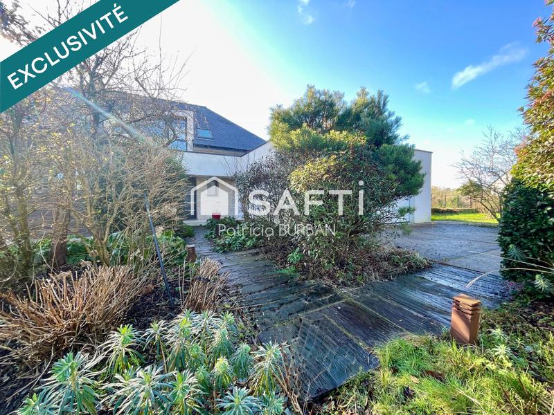 Maison - 259 m² - 6 pièces