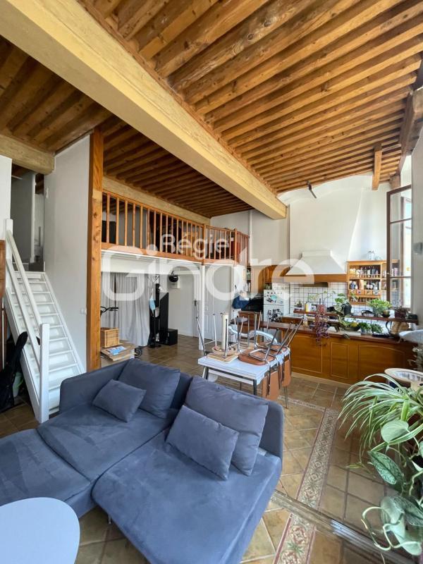 Appartement - 70 m² - 2 pièces