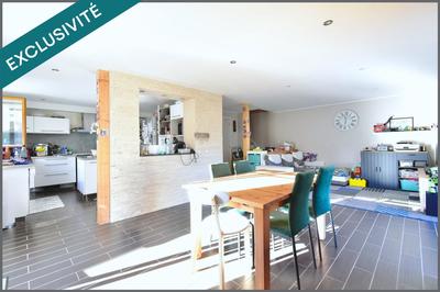 Maison - 140 m² - 5 pièces