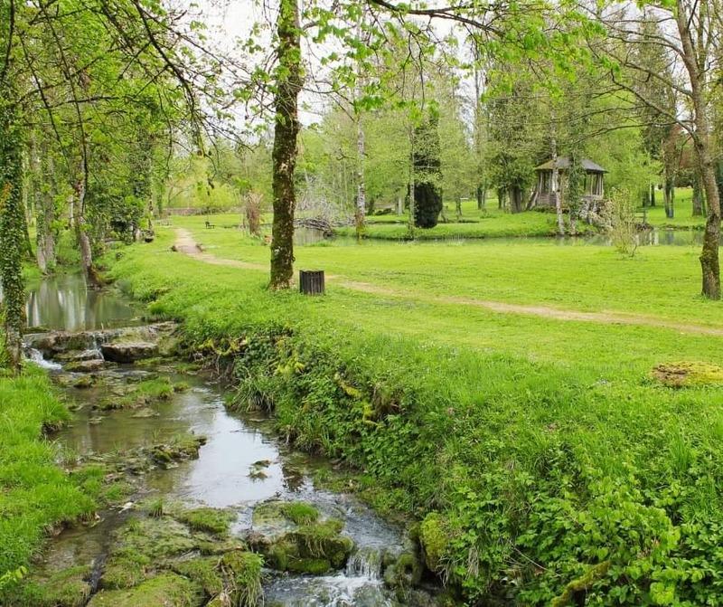 Immeuble - 240 m² - 10 pièces