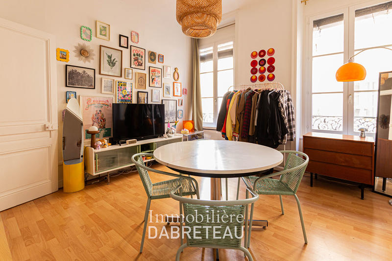 Appartement - 94 m² - 2 pièces