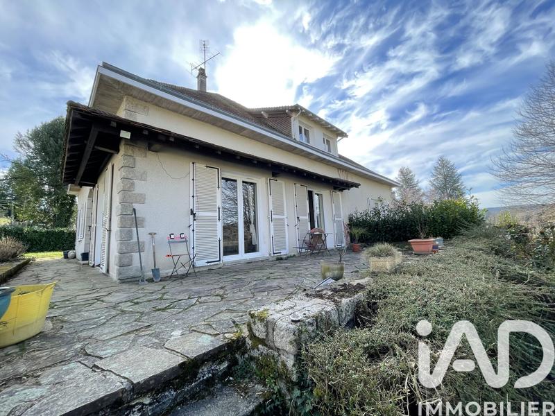 Maison de village - 130 m² - 5 pièces