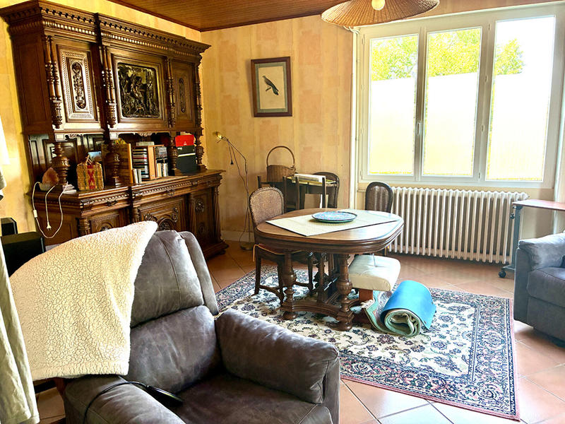 Maison - 218 m² - 6 pièces