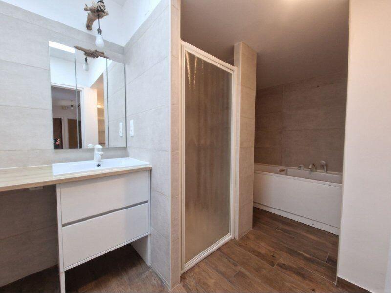 Maison - 92 m² - 5 pièces