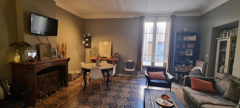 Maison - 290 m² - 8 pièces