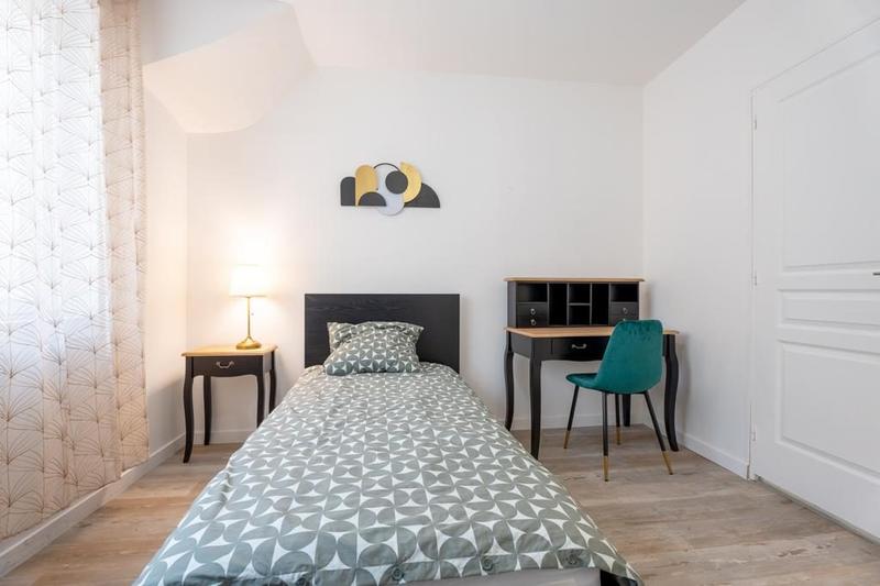 Maison ancienne - 100 m² - 9 pièces