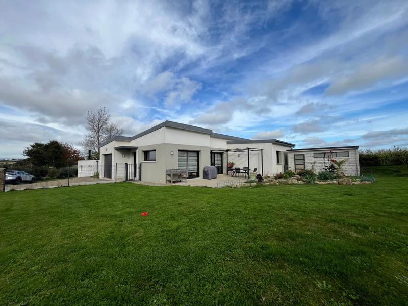 Maison - 103 m² - 4 pièces