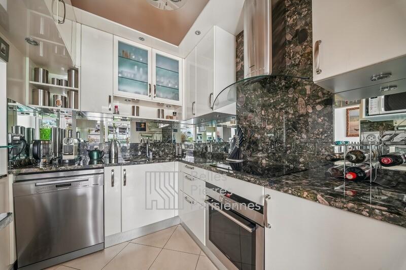 Appartement - 100 m² - 5 pièces