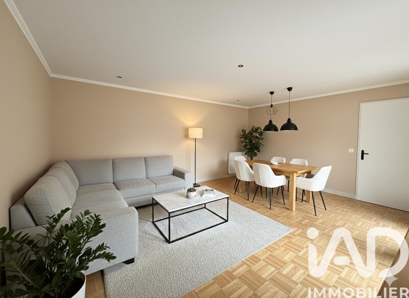 Maison - 121 m² - 6 pièces