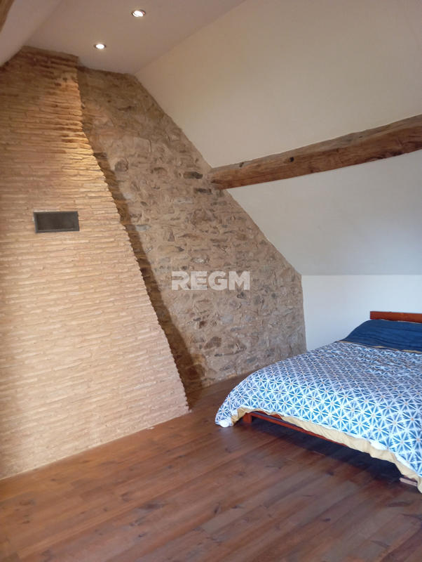 Propriété - 235 m² - 5 pièces