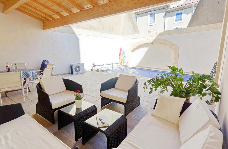 Maison - 213 m² - 7 pièces