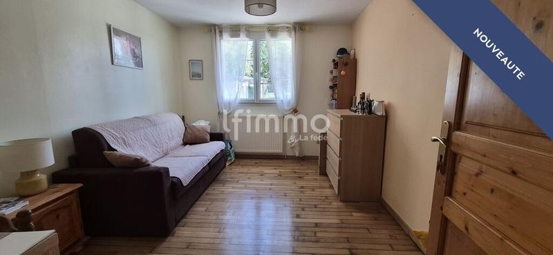 Maison - 212 m² - 8 pièces